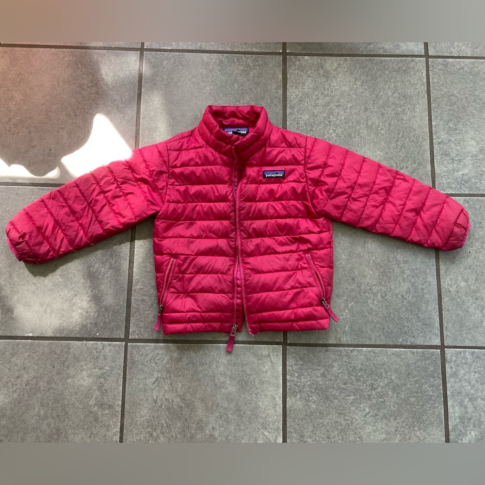 Patagonia puffer jacket size 4 toddler